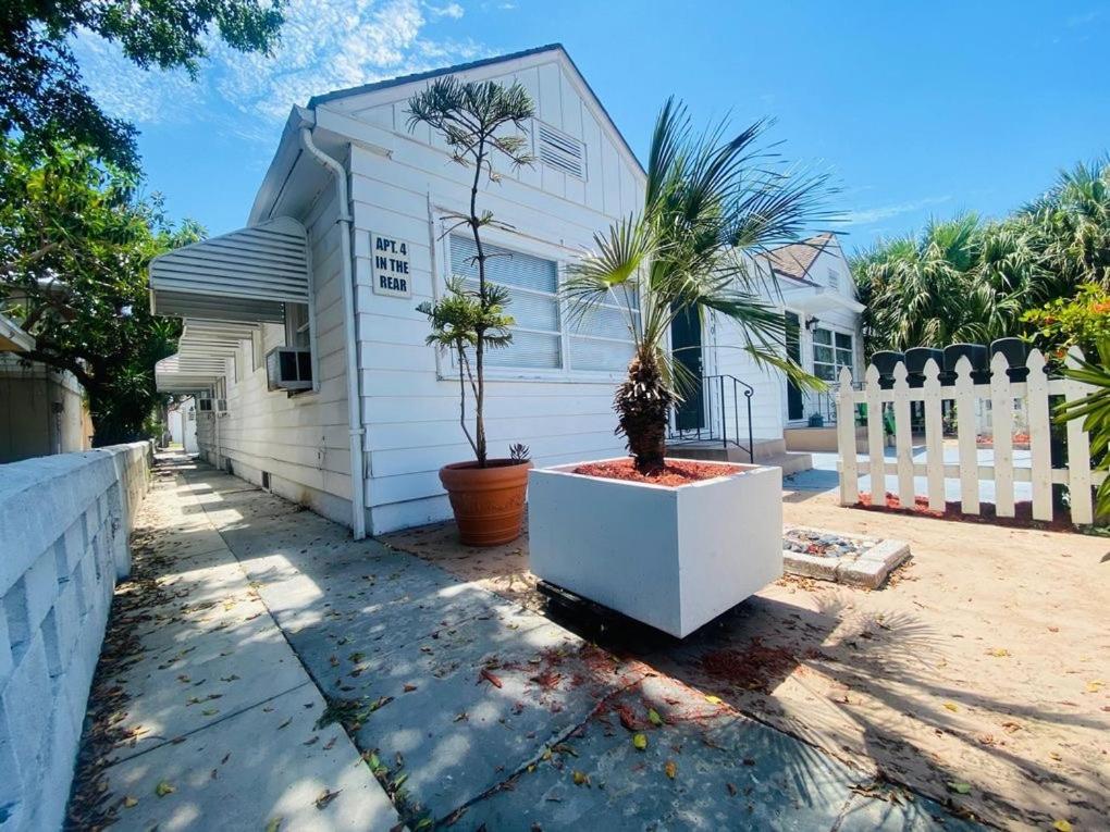 Steps To Beach & Downtown! Spacious Beach Bungalow #2 ليك وورث المظهر الخارجي الصورة