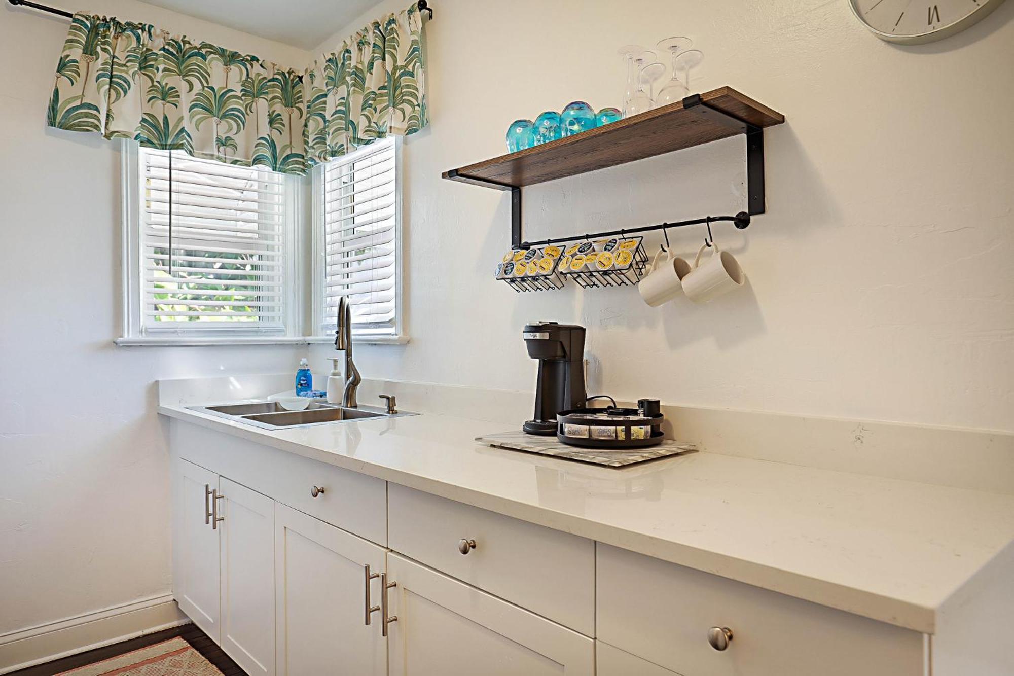 Steps To Beach & Downtown! Spacious Beach Bungalow #2 ليك وورث المظهر الخارجي الصورة